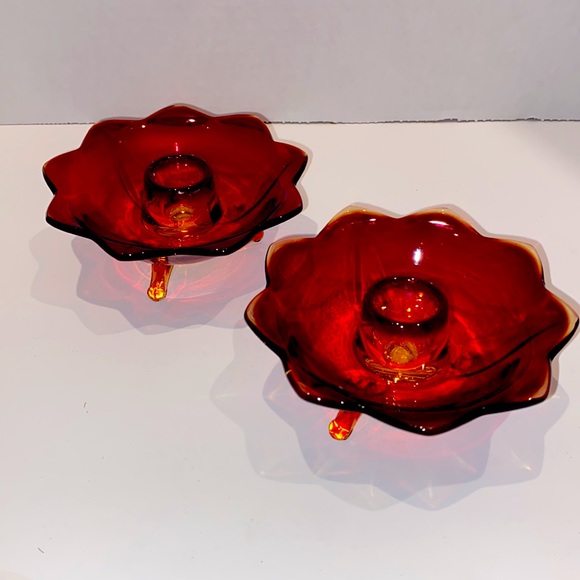 Glow Amberina Lotus Candle Holders - Picture 4 of 4